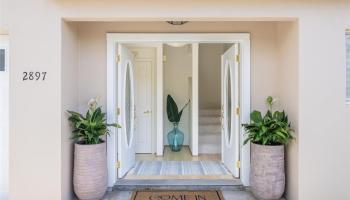 2897  Kalawao Street Manoa Area, Honolulu home - photo 3 of 25