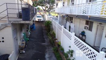 2904 Kaimuki Ave Honolulu - Rental - photo 2 of 13