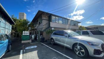 2908 Varsity Circle Honolulu - Multi-family - photo 3 of 11