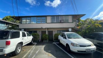 2908 Varsity Circle Honolulu - Multi-family - photo 4 of 11