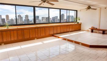 Fairway House condo # 20E, Honolulu, Hawaii - photo 2 of 25