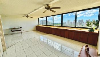 Fairway House condo # 20E, Honolulu, Hawaii - photo 4 of 25