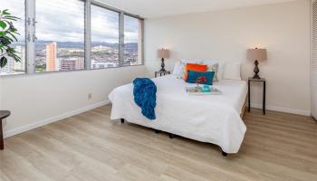 Lakeshore Tower condo # 1603, Honolulu, Hawaii - photo 1 of 1