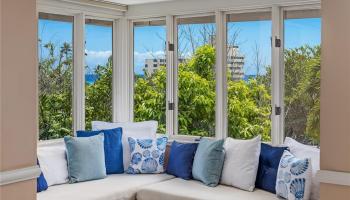 Queens Court At Kapiolani condo # 4, Honolulu, Hawaii - photo 3 of 25