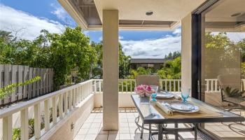 Queens Court At Kapiolani condo # 4, Honolulu, Hawaii - photo 6 of 25