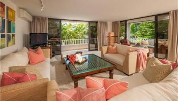 Queens Court At Kapiolani condo # 3, Honolulu, Hawaii - photo 2 of 24 Queens Court At Kapiolani condo # 3, Honolulu, Hawaii - photo 2 of 24