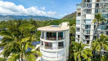 2937 Kalakaua Ave Honolulu - Rental - photo 2 of 22