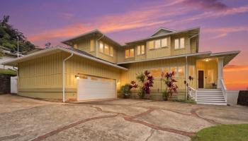 2937  Papali Street Kalihi Valley, Honolulu home - photo 3 of 25