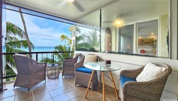 2943 Kalakaua Ave Honolulu - Rental - photo 3 of 10