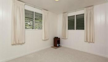 2951 Numana Rd Kalihi Valley, Honolulu home - photo 5 of 10