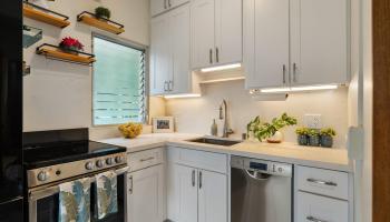 Diamond Head Ambassador A condo # 501, Honolulu, Hawaii - photo 6 of 21