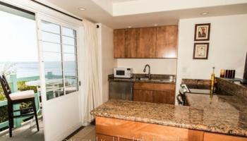 Diamond Head Ambassador A condo # 204A, Honolulu, Hawaii - photo 3 of 15 Diamond Head Ambassador A condo # 204A, Honolulu, Hawaii - photo 3 of 15