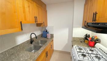 Salt Lake Manor condo # 705, Honolulu, Hawaii - photo 6 of 25