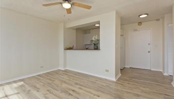 Salt Lake Manor condo # 709, Honolulu, Hawaii - photo 1 of 11