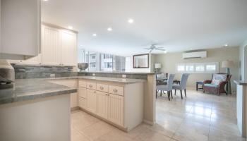 2979 Kalakaua Ave Honolulu - Rental - photo 5 of 25