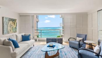 2979 Kalakaua Ave Honolulu - Rental - photo 1 of 22