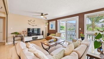 298  Moomuku Pl Kuliouou, Diamond Head home - photo 5 of 25