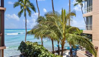 2987 Kalakaua condo # 304, Honolulu, Hawaii - photo 3 of 18