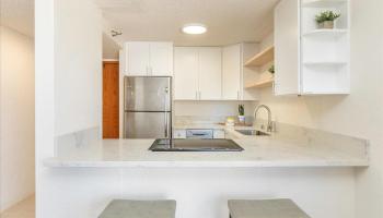 Liliuokalani Gardens condo # 1715, Honolulu, Hawaii - photo 1 of 20