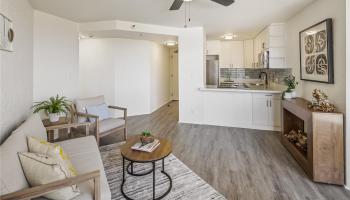 Liliuokalani Gardens condo # 1815, Honolulu, Hawaii - photo 2 of 25