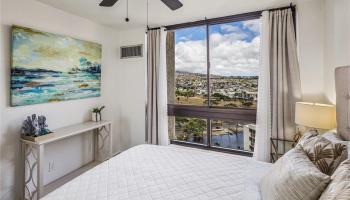 Liliuokalani Gardens condo # 1815, Honolulu, Hawaii - photo 6 of 25