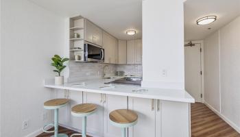 Liliuokalani Gardens condo # 2104, Honolulu, Hawaii - photo 6 of 24