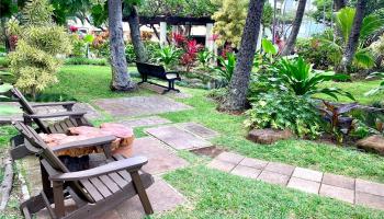 Liliuokalani Gardens condo # 920, Honolulu, Hawaii - photo 4 of 21