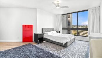 Liliuokalani Gardens condo # I1505, Honolulu, Hawaii - photo 3 of 23