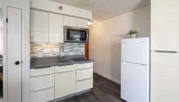 Liliuokalani Gardens condo # I2108, Honolulu, Hawaii - photo 2 of 20