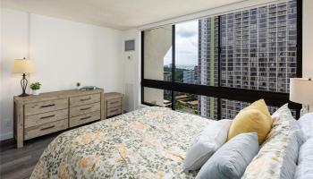 Liliuokalani Gardens condo # I2108, Honolulu, Hawaii - photo 5 of 20