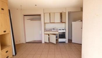 Liliuokalani Gardens condo # II1617, Honolulu, Hawaii - photo 3 of 11