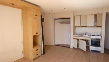 Liliuokalani Gardens condo # II1617, Honolulu, Hawaii - photo 5 of 11