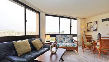 Liliuokalani Gardens condo # II1811, Honolulu, Hawaii - photo 2 of 25