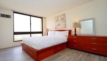 Liliuokalani Gardens condo # II1811, Honolulu, Hawaii - photo 6 of 25