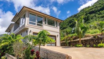 3005 Kalawao Street Manoa Area, Honolulu home - photo 2 of 23 3005 Kalawao Street Manoa Area, Honolulu home - photo 2 of 23
