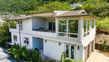 3005 Kalawao Street Manoa Area, Honolulu home - photo 3 of 23 3005 Kalawao Street Manoa Area, Honolulu home - photo 3 of 23