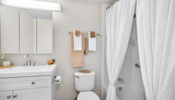 Country Club Village 6 condo # 1403, Honolulu, Hawaii - photo 5 of 17