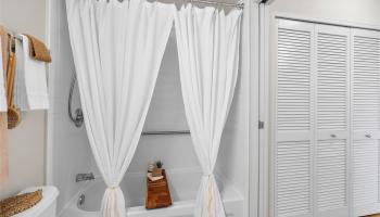 Country Club Village 6 condo # 1403, Honolulu, Hawaii - photo 6 of 17