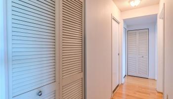 Country Club Village 6 condo # 1505, Honolulu, Hawaii - photo 6 of 15