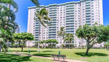 Country Club Village 6 condo # 1505, Honolulu, Hawaii - photo 1 of 17