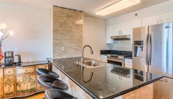 Country Club Village 6 condo # 1505, Honolulu, Hawaii - photo 3 of 17