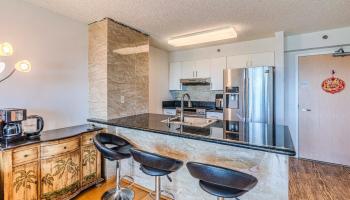 Country Club Village 6 condo # 1505, Honolulu, Hawaii - photo 1 of 11