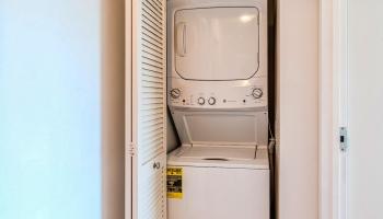 Country Club Village 6 condo # 1505, Honolulu, Hawaii - photo 4 of 11