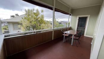 301  Ponahawai St Hilo, South Hilo home - photo 4 of 12