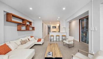 Oceanside Manor condo # 201, Honolulu, Hawaii - photo 4 of 25