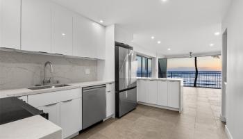 Oceanside Manor condo # 201, Honolulu, Hawaii - photo 5 of 25