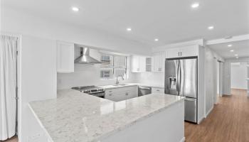 Oceanside Manor condo # 402, Honolulu, Hawaii - photo 6 of 25