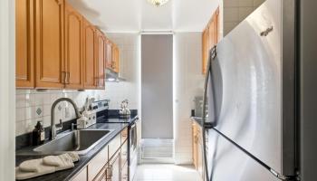 Kahana Kai condo # 404, HONOLULU, Hawaii - photo 5 of 17