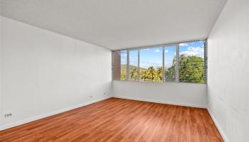 Lakeside Manor condo # 301, Honolulu, Hawaii - photo 3 of 16