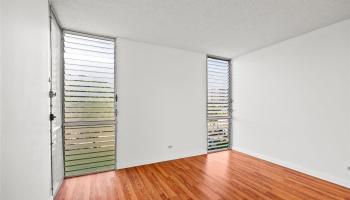 Lakeside Manor condo # 301, Honolulu, Hawaii - photo 6 of 16